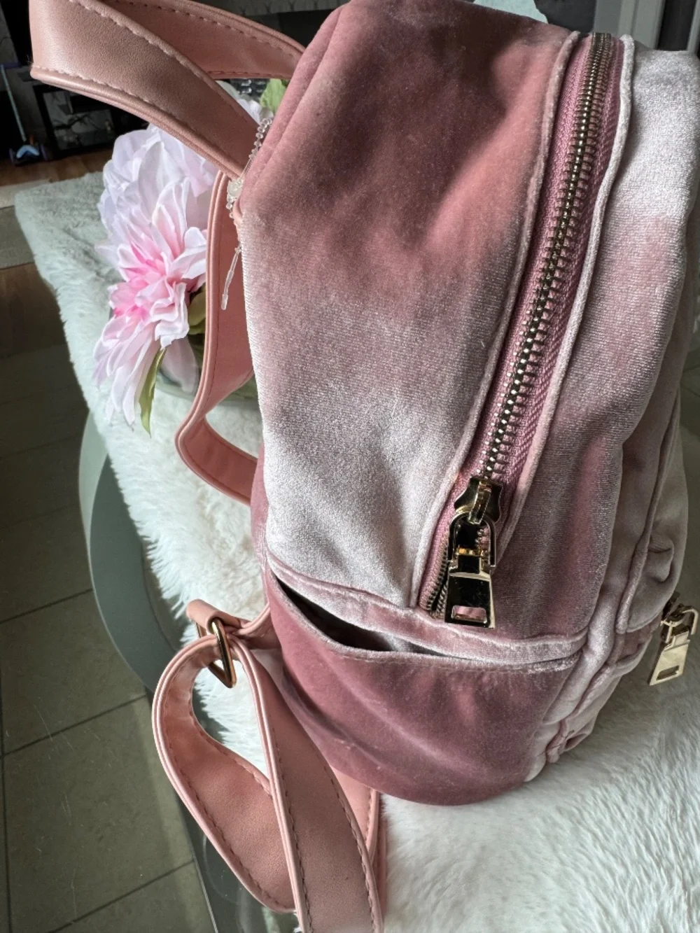Pink backpack - Picture 4 of 4